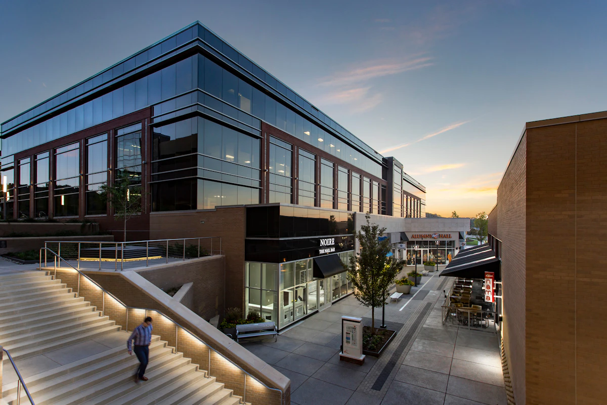 Hill Center Brentwood